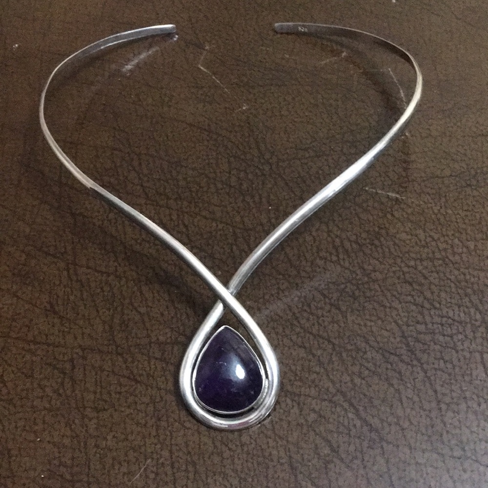 Beautiful sterling silver amethyst necklace